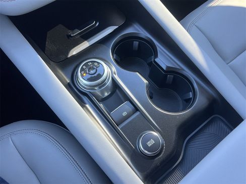 New 2025 Ford Explorer Active w/ Active Comfort Package image 8