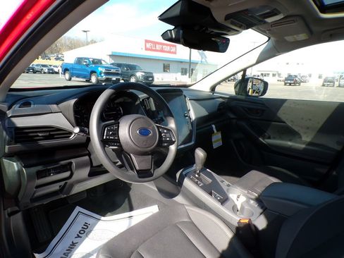 Used 2025 Subaru Crosstrek 2.0i Premium image 15