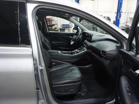 Used 2023 Hyundai Santa Fe Limited AWD/4WD image 17