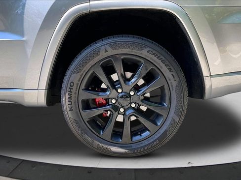 Certified 2021 Jeep Grand Cherokee Laredo X AWD/4WD image 35