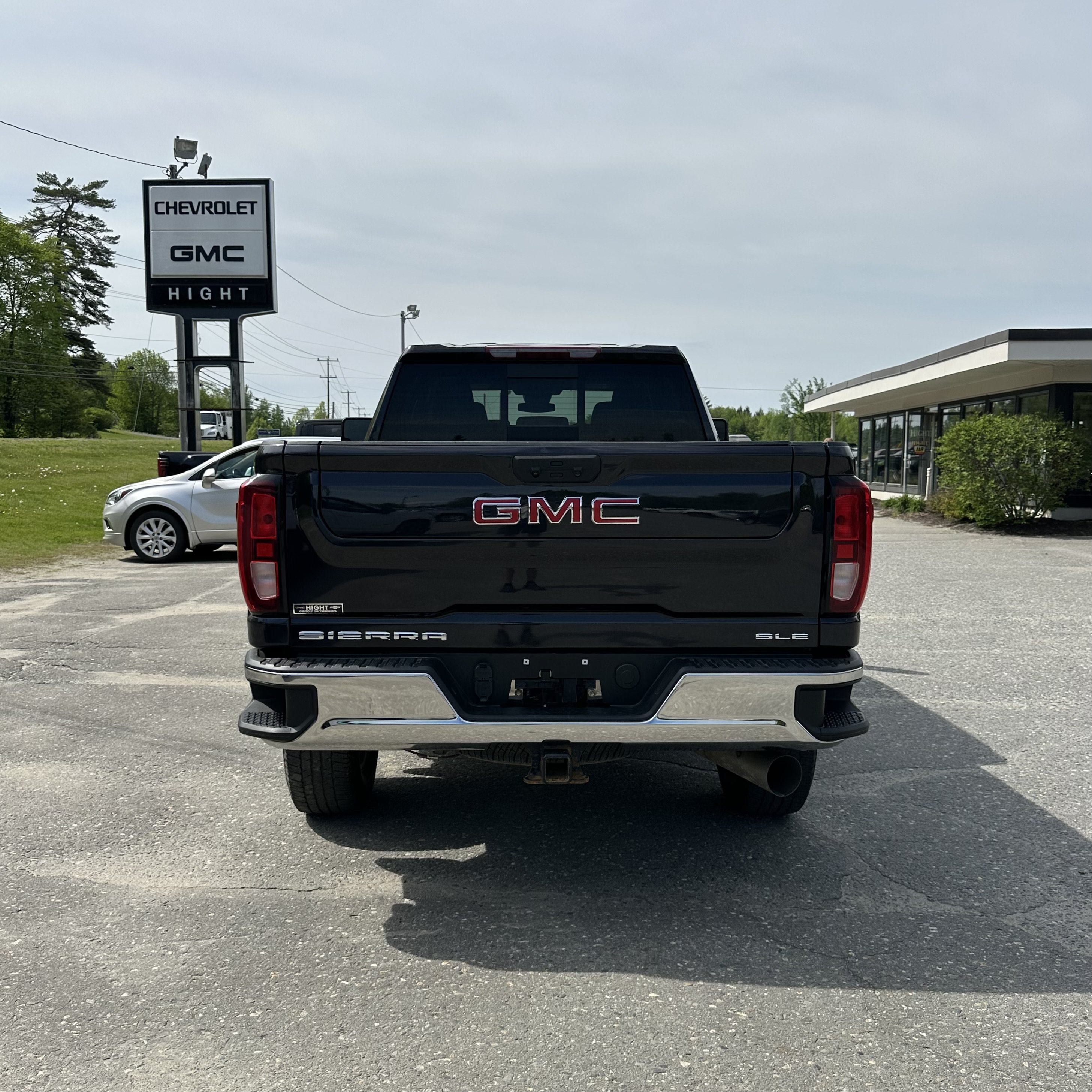 Used 2024 GMC Sierra 2500 SLE w/ SLE Value Package; AWD/4WD image 4