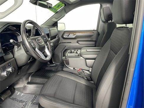 Used 2022 GMC Sierra 1500 Elevation image 2