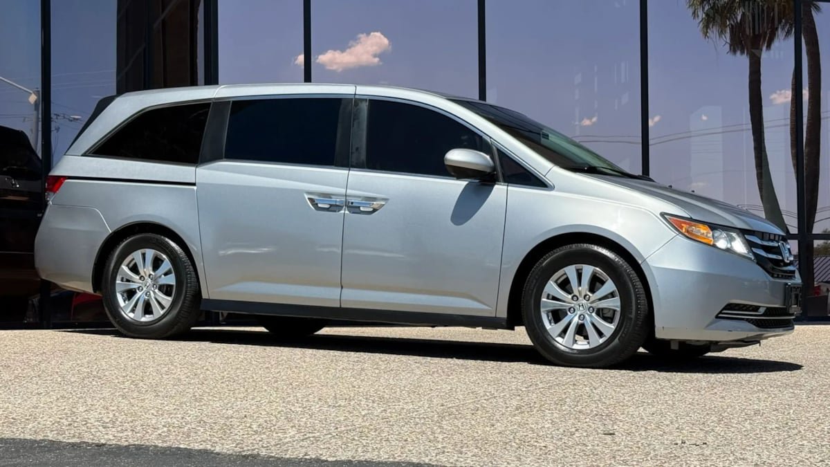 Used 2016 Honda Odyssey EX-L image 16