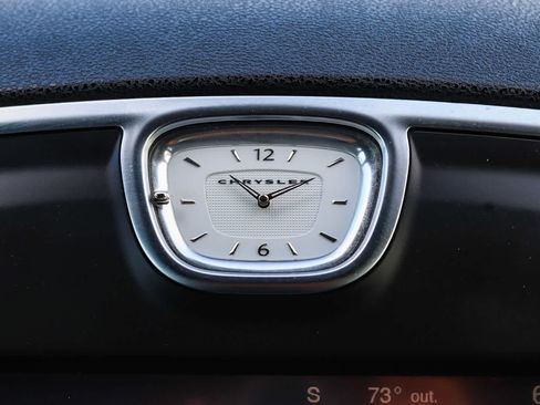 Used 2014 Chrysler 300 RWD image 15