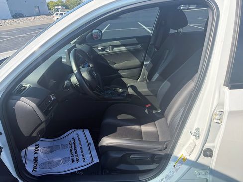 Used 2023 Honda Civic Sport image 12