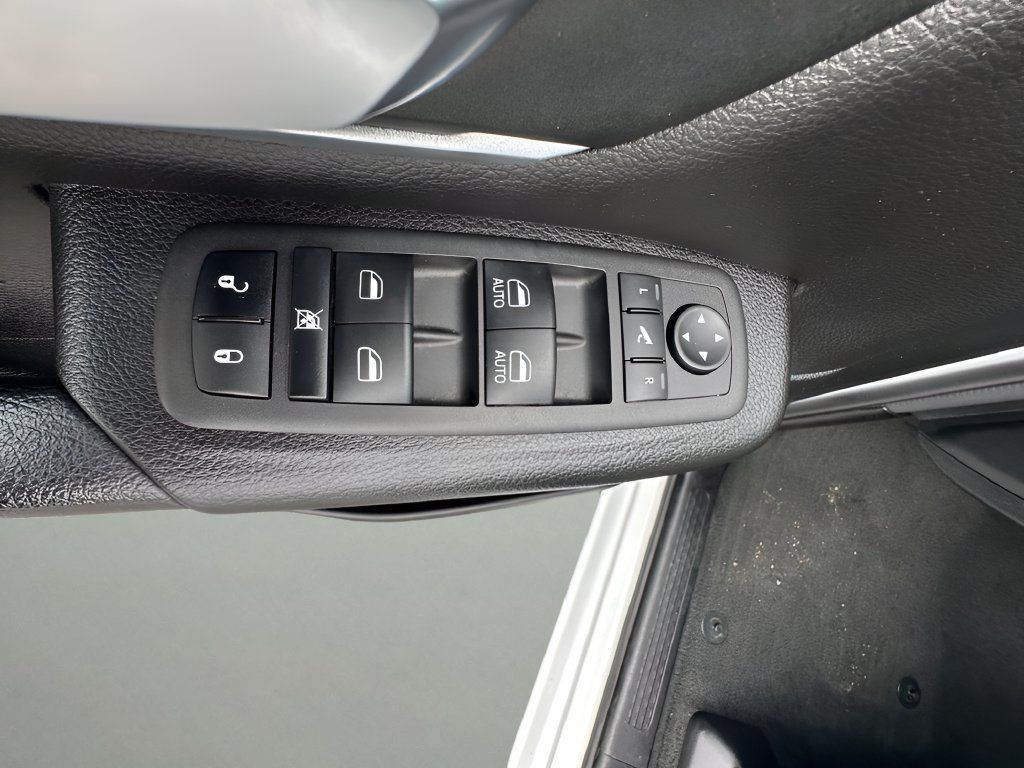 Used 2023 RAM 1500 Big Horn AWD/4WD image 12