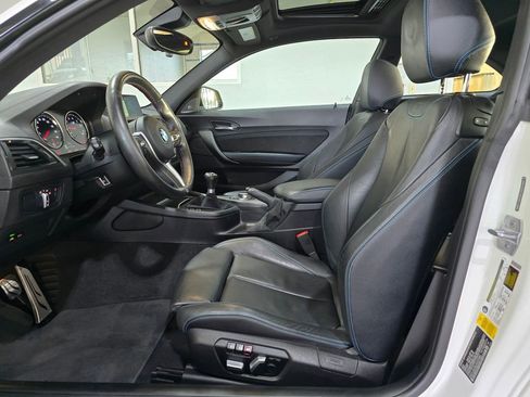 Used 2018 BMW M2 image 24