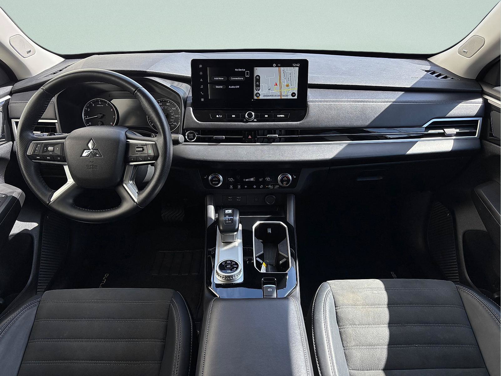 Used 2025 Mitsubishi Outlander SE AWD/4WD image 30