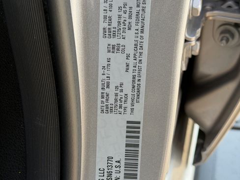Used 2025 RAM 1500 Warlock AWD/4WD image 35