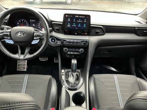 Used 2022 Hyundai Veloster N image 16