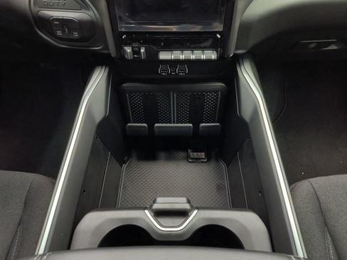 New 2026 RAM 3500 Big Horn AWD/4WD image 27