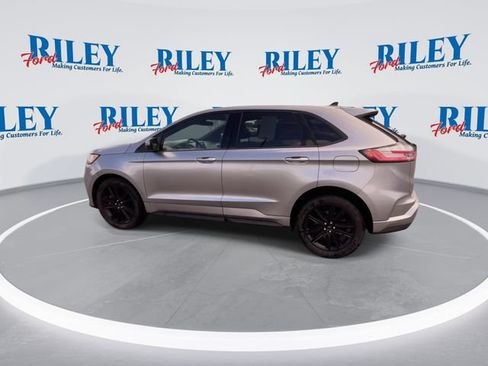 Certified 2022 Ford Edge ST-Line w/ Class II Trailer Tow Package AWD/4WD image 6