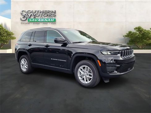 New 2025 Jeep Grand Cherokee Laredo X w/ Luxury Tech Group I image 7