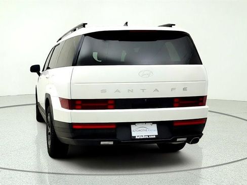 Used 2025 Hyundai Santa Fe SEL FWD image 6
