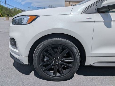 Used 2022 Ford Edge ST-Line w/ Class II Trailer Tow Package AWD/4WD image 9