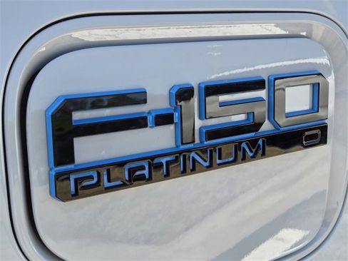 Used 2024 Ford F150 Lightning Platinum image 20