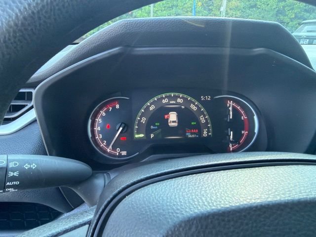 Used 2025 Toyota RAV4 XLE FWD image 12