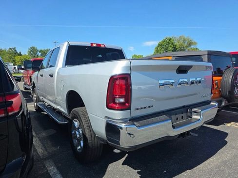 Used 2026 RAM 2500 Big Horn AWD/4WD image 7