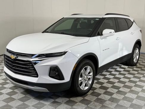 Used 2020 Chevrolet Blazer LT image 3