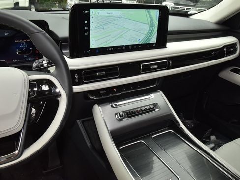 New 2026 Lincoln Aviator 2WD image 27