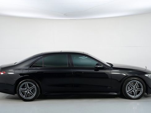 Used 2022 Mercedes-Benz S 500 4MATIC w/ AMG Line Package image 62