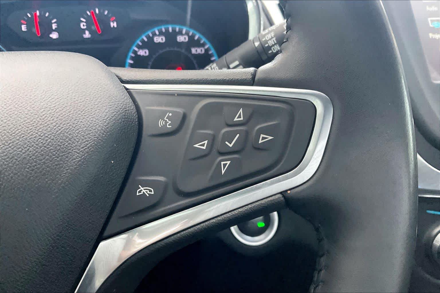 Used 2018 Chevrolet Equinox LT FWD image 25