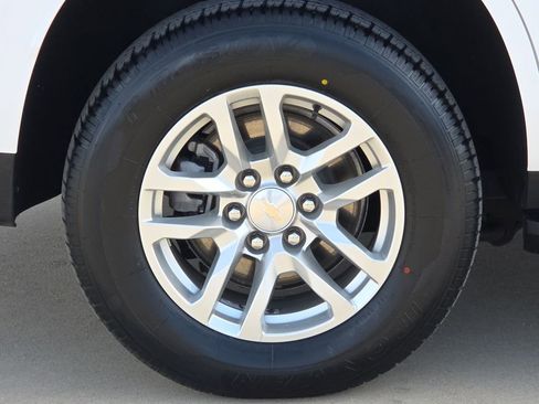 Used 2023 Chevrolet Tahoe LT image 9