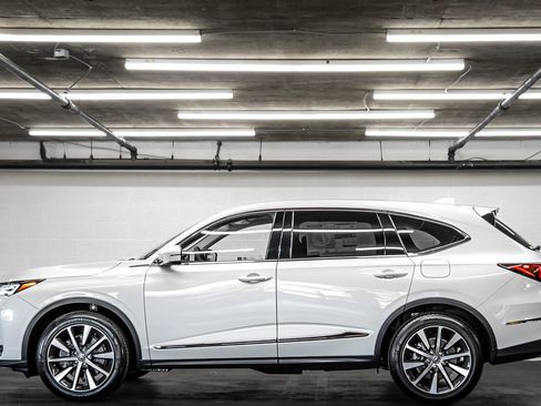 New 2026 Acura MDX FWD w/ Technology Package image 2