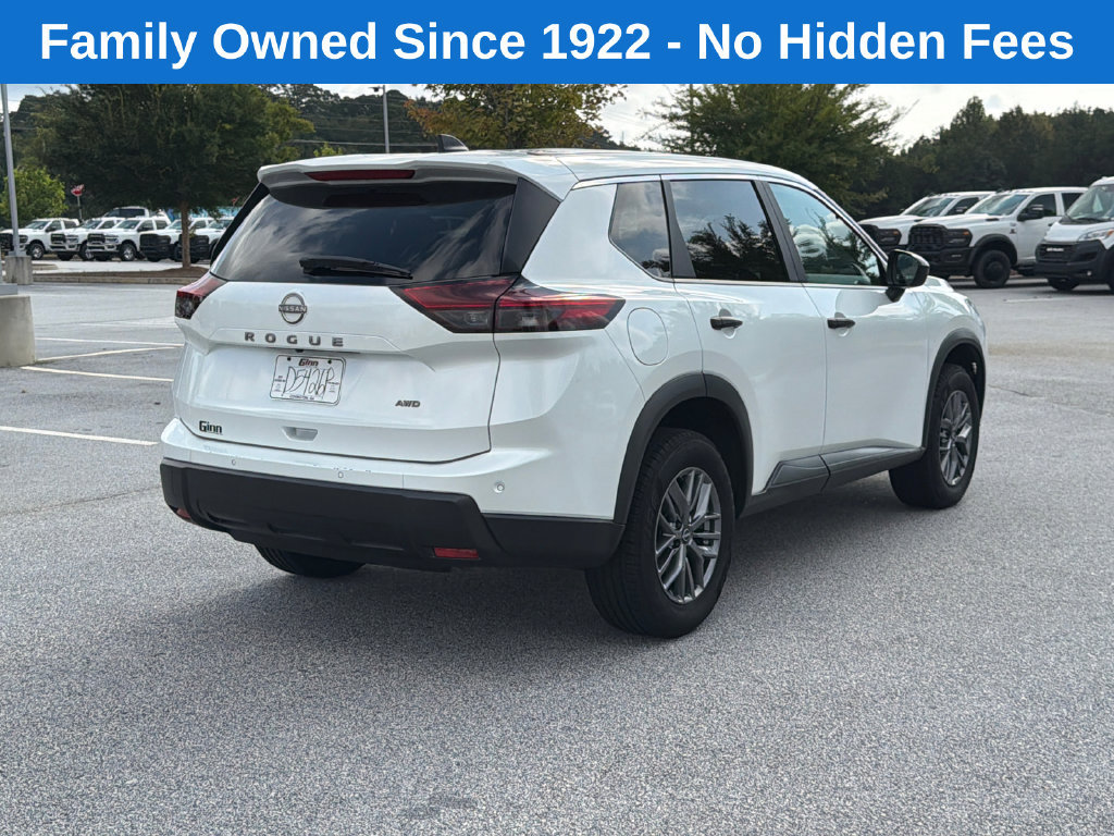 Used 2024 Nissan Rogue S AWD/4WD image 7