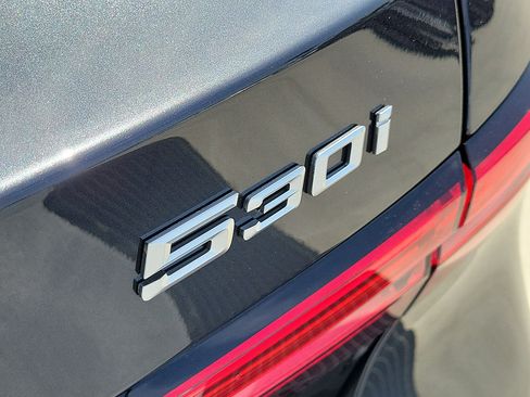 New 2026 BMW 530i RWD image 7