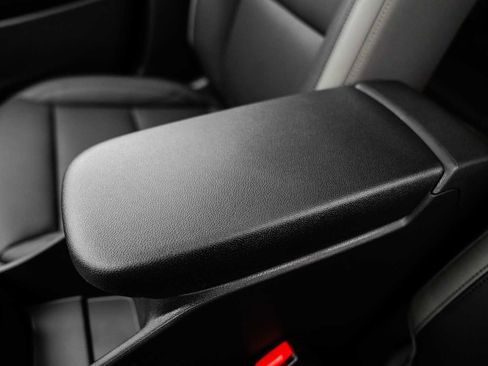 New 2026 Chevrolet Trax ACTIV w/ Sunroof Package image 36