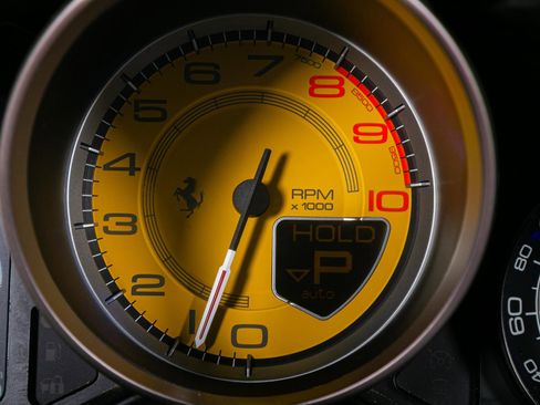 Used 2011 Ferrari California image 40