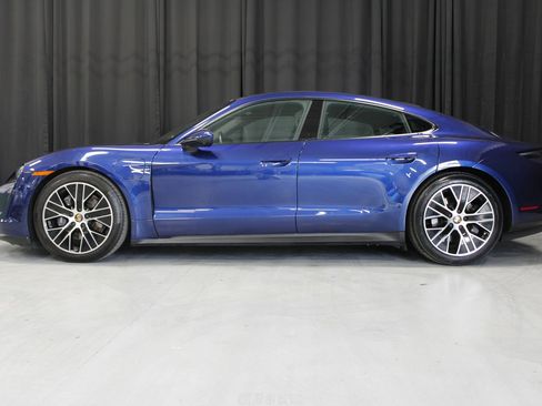 Certified 2021 Porsche Taycan image 2