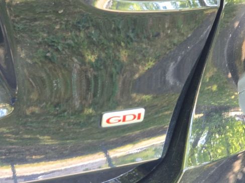 Used 2019 Kia Sorento LX image 8