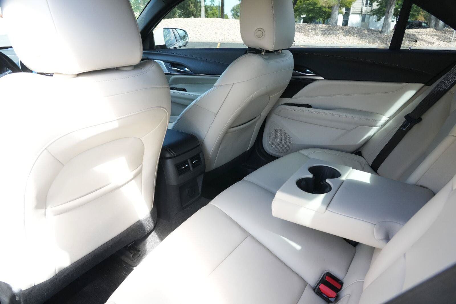 Used 2021 Cadillac CT4 Luxury w/ Sun And Sound Package RWD image 15