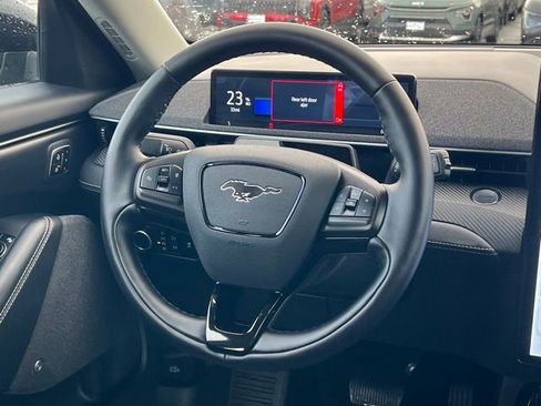 Used 2024 Ford Mustang Mach-E Premium image 15