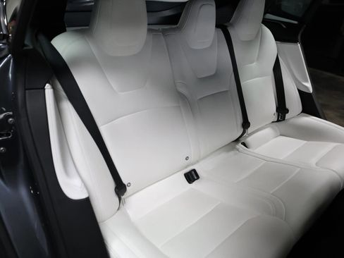 Used 2017 Tesla Model S 100D image 39