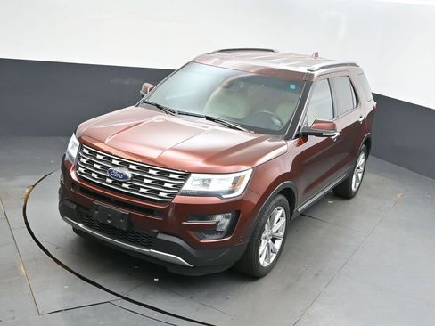 Used 2016 Ford Explorer Limited w/ Equipment Group 301A image 31