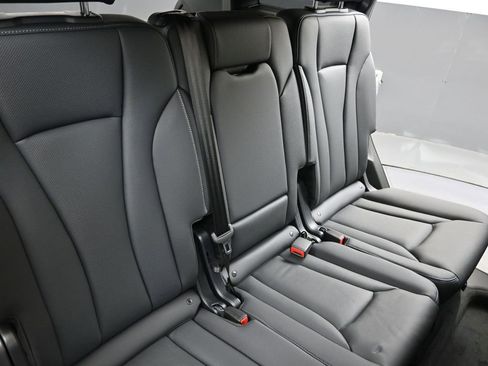 Certified 2025 Audi Q7 3.0T Premium Plus w/ Premium Plus Package image 16