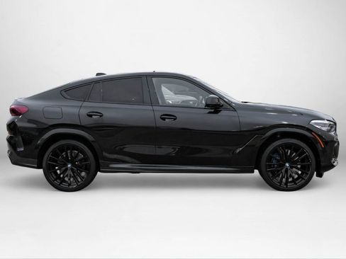 Used 2022 BMW X6 M50i w/ Parking Assistance Package image 5