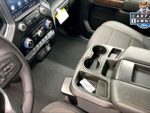 Used 2022 GMC Sierra 1500 SLE image 17
