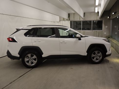Used 2025 Toyota RAV4 XLE w/ Convenience Package AWD/4WD image 6