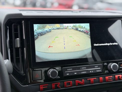 Used 2025 Nissan Frontier PRO-4X AWD/4WD image 30