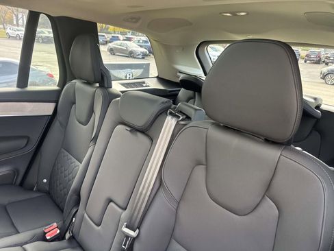 Used 2026 Volvo XC90 B5 Plus w/ Protection Package Premier AWD/4WD image 27
