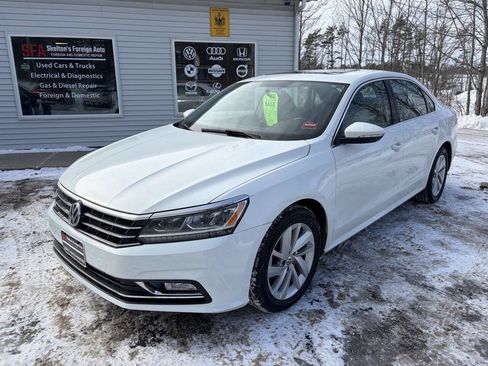 Used 2018 Volkswagen Passat 2.0T SE w/ SE Lighting Package image 1