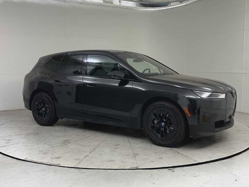 Used 2024 BMW iX xDrive50 w/ Convenience Package AWD/4WD image 7