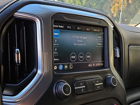 Used 2023 Chevrolet Silverado 2500 LT w/ Convenience Package image 16