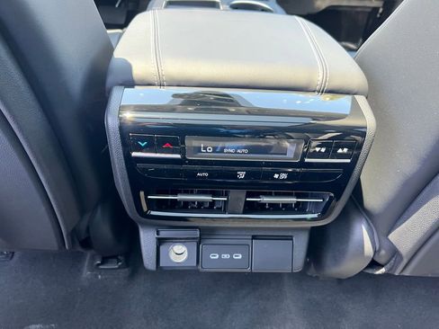 Used 2026 Acura MDX FWD w/ Technology Package image 21