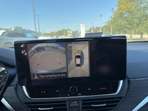 New 2025 Nissan Altima 2.5 SL image 15