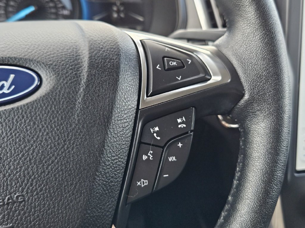 Certified 2022 Ford Edge Titanium AWD/4WD image 34